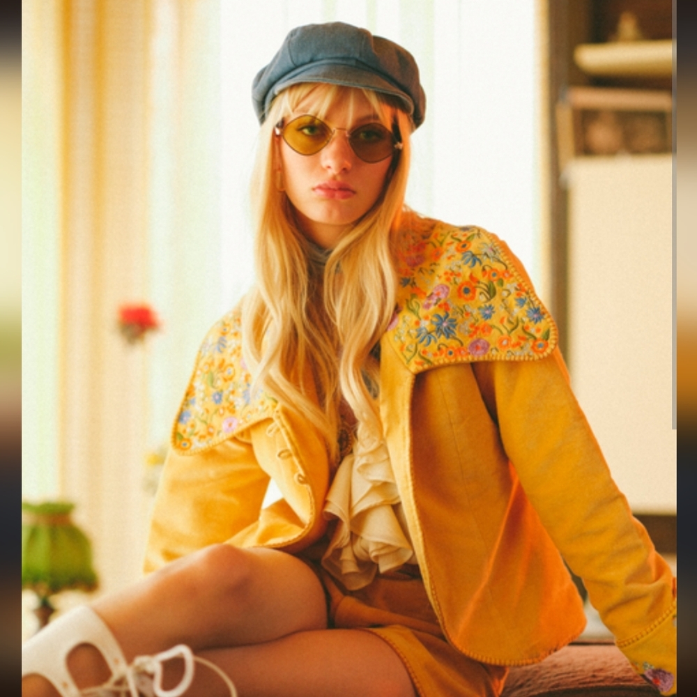 The Hippie Shake Hollywood Gold Jacket - NEW